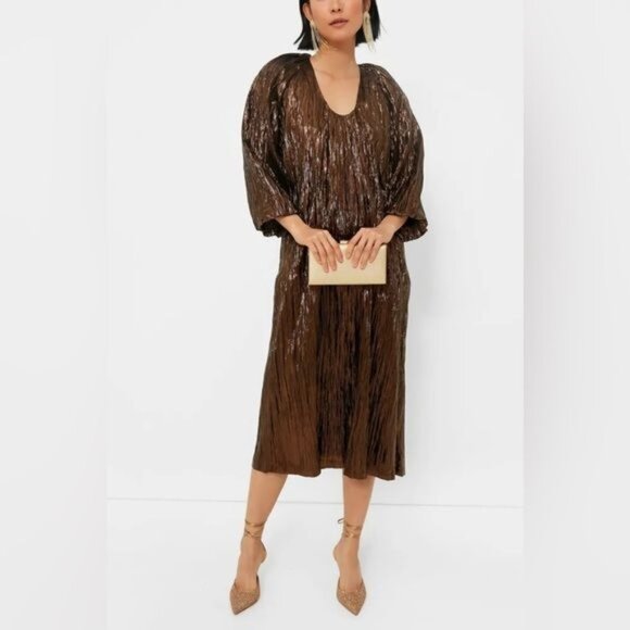 Tuckernuck Hyacinth House Dorinda Plisse Midi Dress Bronze - Picture 2 of 7
